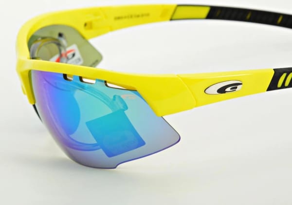 Okulary sportowe z ramką korekcyjną i wymiennymi soczewkami GOGGLE E863-4R