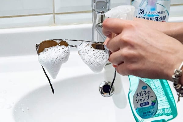 Innowacyjny japoński szampon do okularów miętowo-jagodowy 200ml